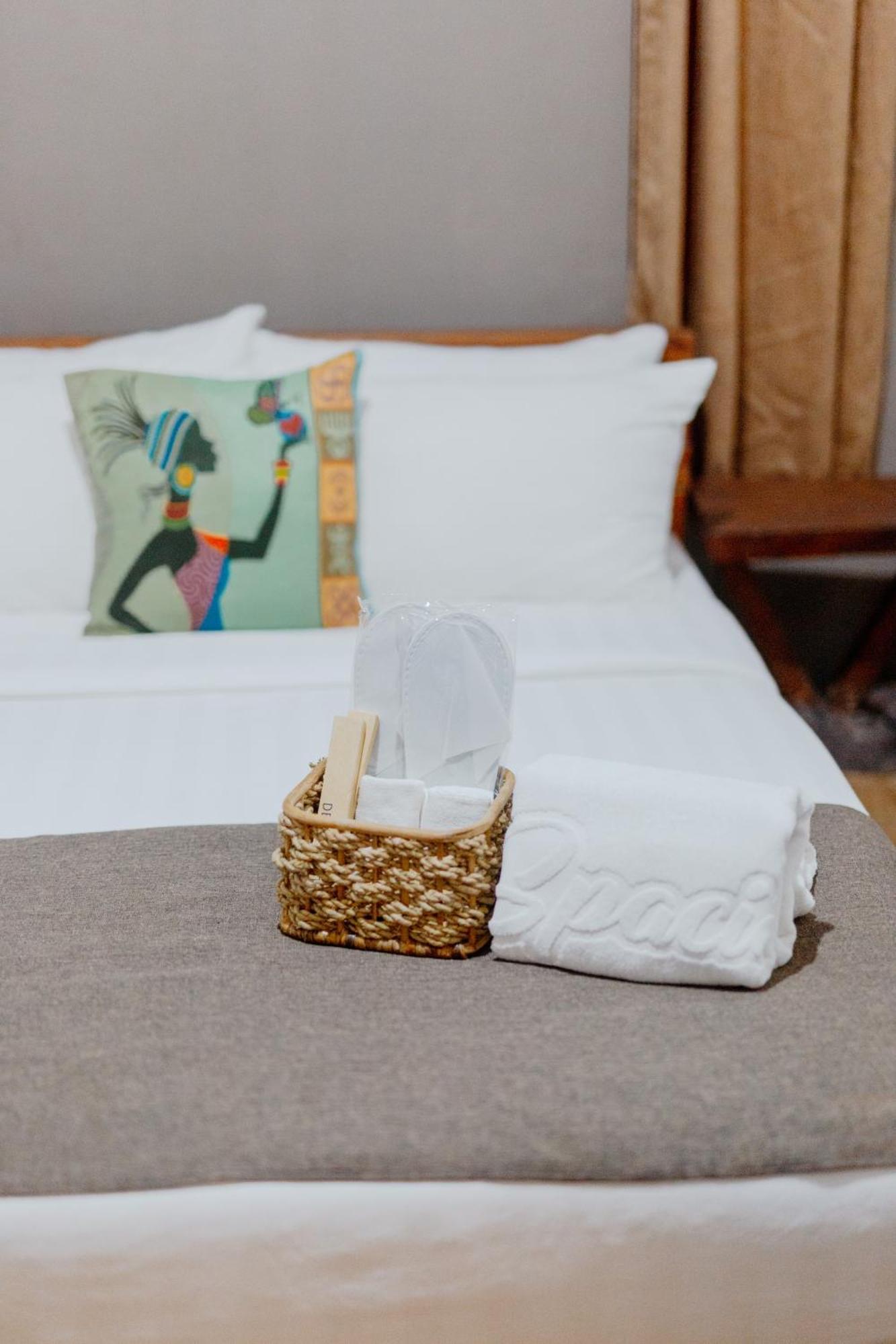 Spacio Caliraya Bed & Breakfast Lumban Dış mekan fotoğraf